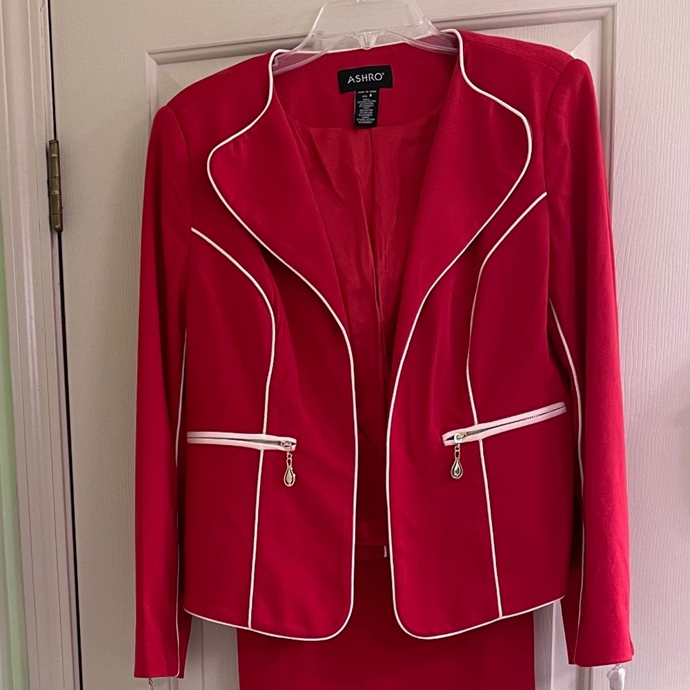 Women’s Two Piece Red Dress Suit Sz 8